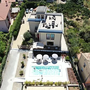 villa-margherita-cefalu.sicilyhotelsitaly.net/